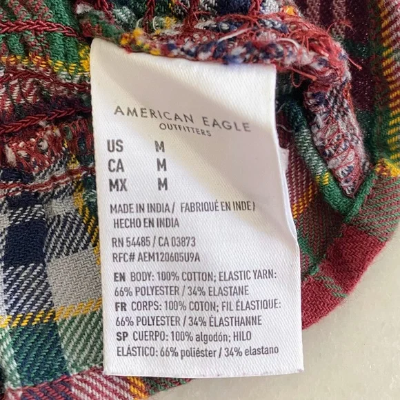 ❌SOLD❌ American Eagle Maroon Plaid Smocked Puff-Sleeve Blouse - Picture 7 of 9